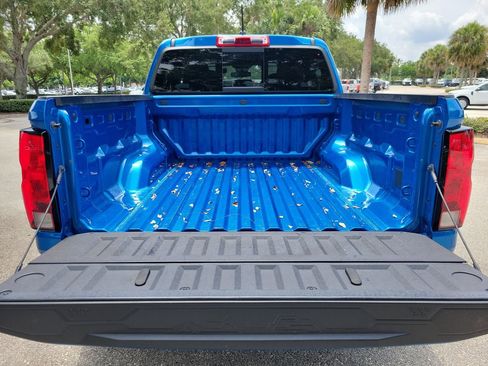 Used 2024 Chevrolet Colorado LT w/ LT Convenience Package RWD image 8