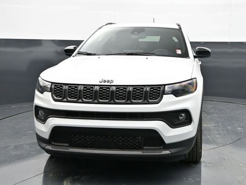 New 2026 Jeep Compass Latitude image 6