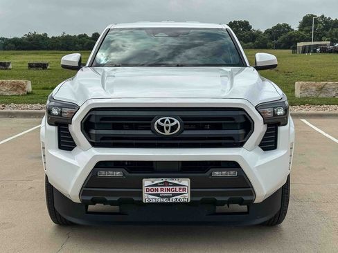 Used 2024 Toyota Tacoma SR5 RWD image 10