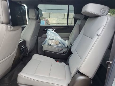 New 2026 GMC Yukon XL Elevation AWD/4WD image 11