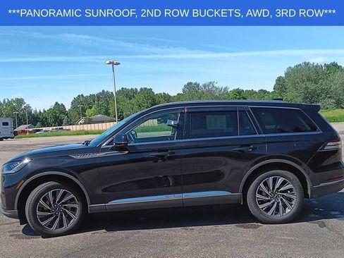 Used 2025 Lincoln Aviator AWD image 25