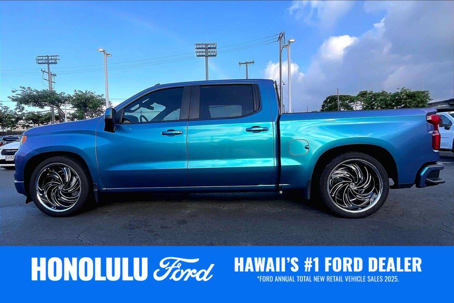 Used 2024 Chevrolet Silverado 1500 RST RWD image 3