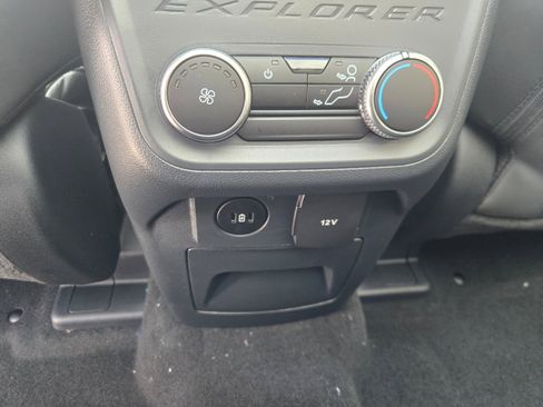 New 2026 Ford Explorer Active w/ Active Comfort Package image 15