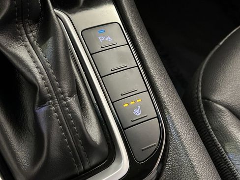 Used 2022 Hyundai Ioniq Limited image 32