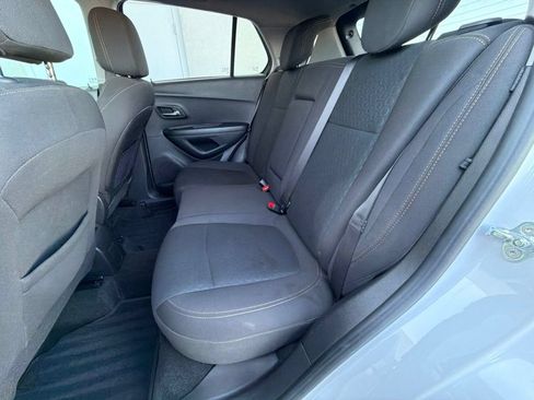Used 2021 Chevrolet Trax LS w/ Tint and Cruise Package FWD image 32