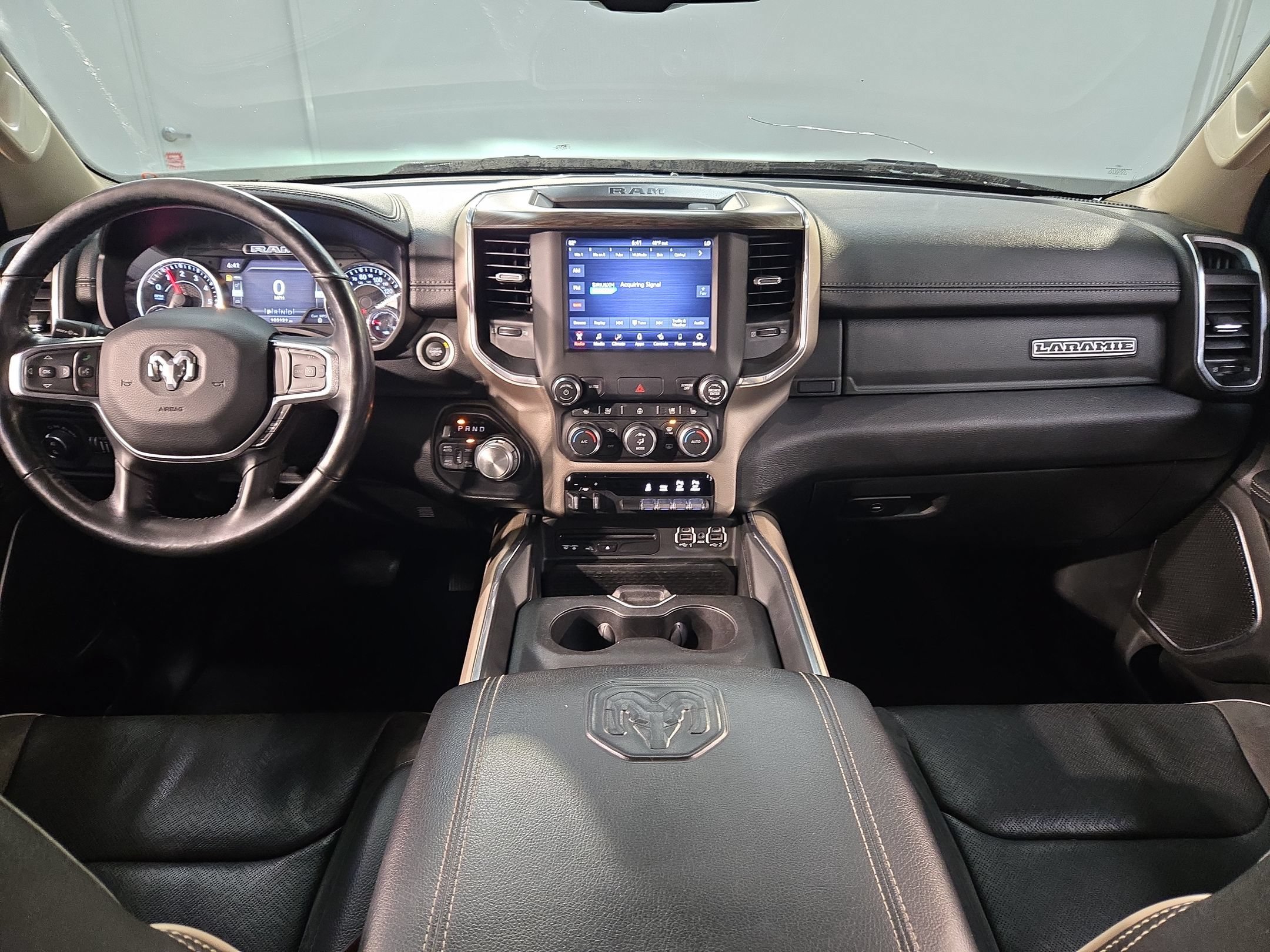 Used 2019 RAM 1500 Laramie AWD/4WD image 10