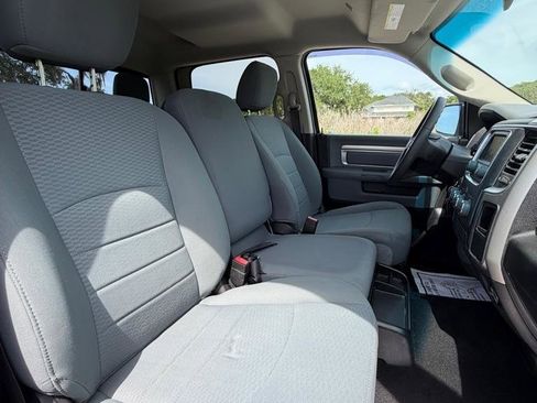 Used 2019 RAM 1500 Classic SLT RWD image 15