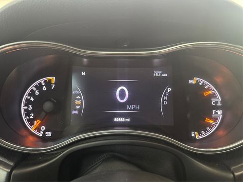 Used 2018 Jeep Grand Cherokee Limited image 23