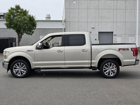 Used 2017 Ford F150 Lariat w/ Equipment Group 502A Luxury AWD/4WD image 2