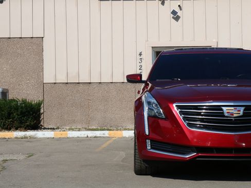 Used 2018 Cadillac CT6 Luxury image 4