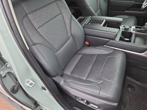 Used 2024 Toyota Tundra Limited image 16