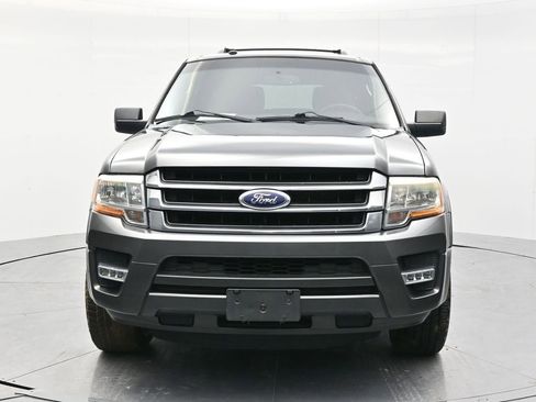 Used 2017 Ford Expedition EL XLT w/ Equipment Group 202A image 2