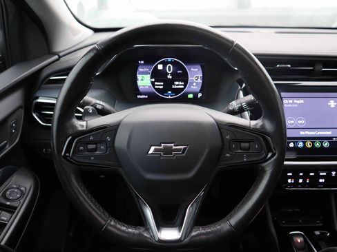 Used 2022 Chevrolet Bolt EUV Premier w/ Sun & Sound Package image 16