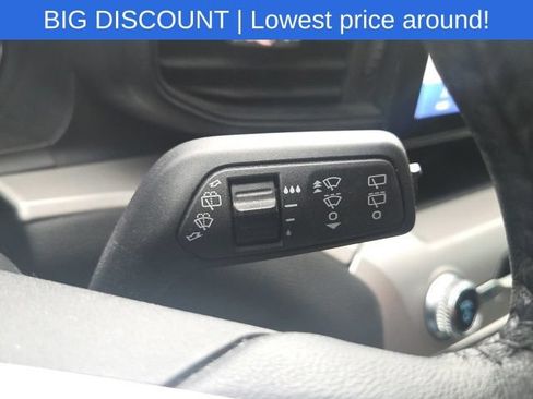 Used 2023 Ford Explorer XLT AWD/4WD image 41