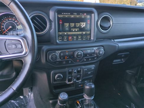 Certified 2019 Jeep Wrangler Unlimited Sahara w/ Quick Order Package 24M Moab image 26