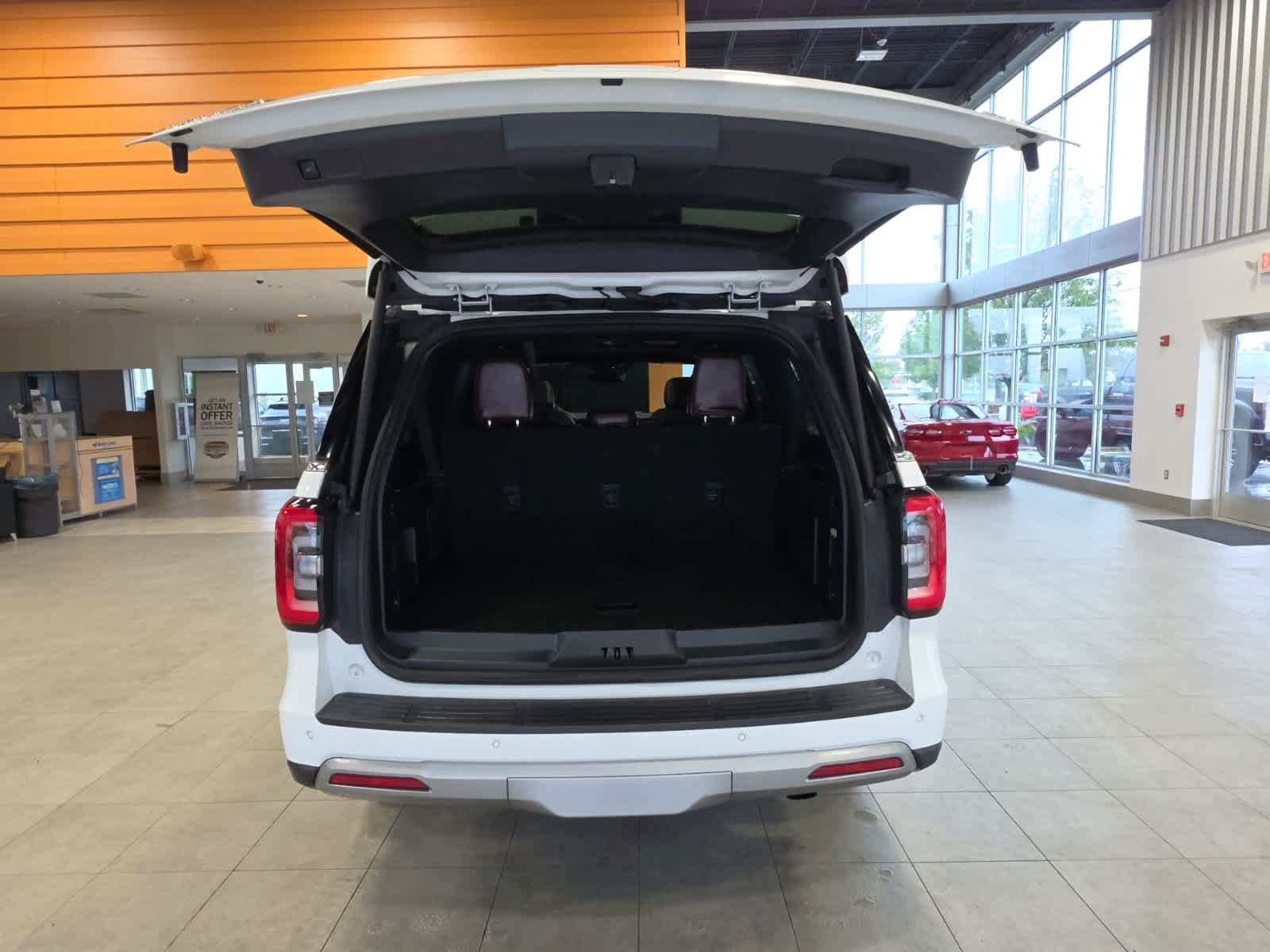 Used 2023 Ford Expedition Max Limited AWD/4WD image 10