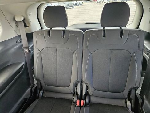 Used 2023 Jeep Grand Cherokee L Laredo AWD/4WD image 26