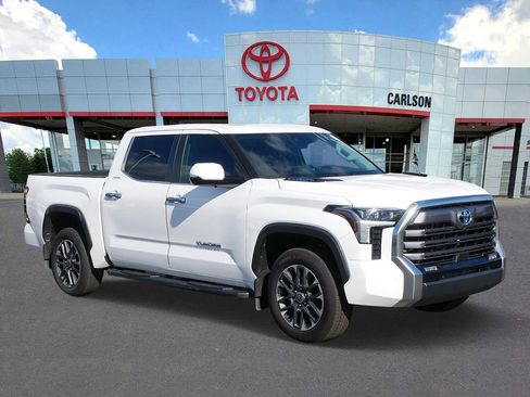 Used 2024 Toyota Tundra Limited AWD/4WD image 2