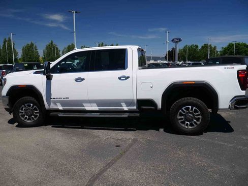 Used 2023 GMC Sierra 3500 SLT w/ SLT Premium Package AWD/4WD image 21