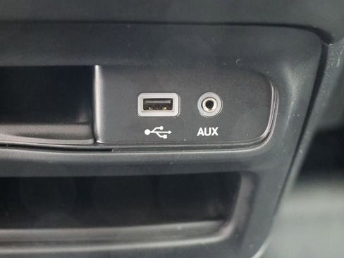 Used 2020 Chrysler Pacifica Touring-L w/ Advanced Safetytec Group image 29