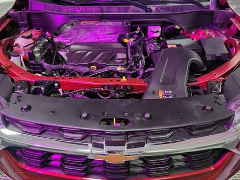 Used 2025 Chevrolet Trax LT w/ Driver Confidence Package image 23