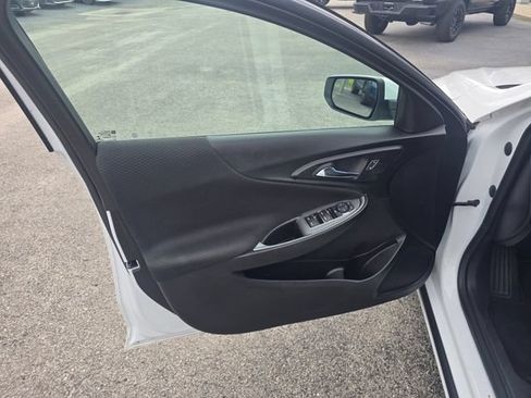 Used 2024 Chevrolet Malibu LT FWD image 11