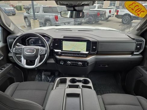 Used 2023 GMC Sierra 1500 Elevation image 4