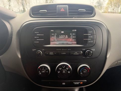 Used 2016 Kia Soul w/ Option Group 020 image 15