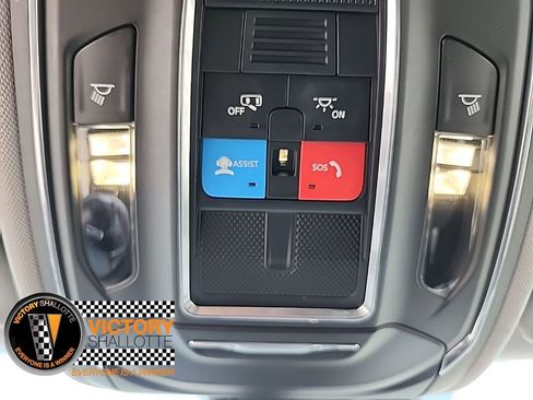 Certified 2023 Jeep Grand Cherokee Laredo image 33