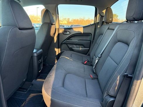 Used 2015 Chevrolet Colorado LT w/ LT Convenience Package image 17