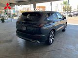 New 2025 Mitsubishi Outlander SE image 3