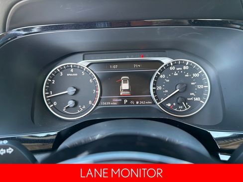 Certified 2024 Nissan Pathfinder SL image 11