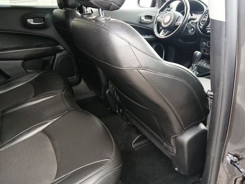 Used 2021 Jeep Compass Latitude FWD image 18