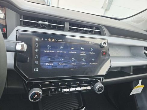 New 2027 Chevrolet Bolt LT w/ Comfort Package FWD image 17