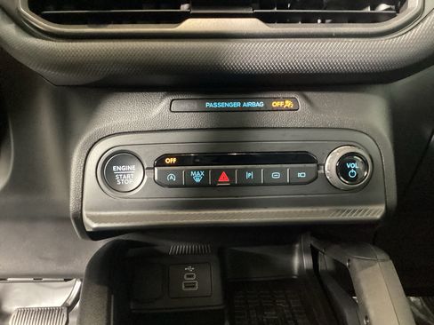 Used 2025 Ford Bronco Sport Badlands w/ Badlands Tech Package AWD/4WD image 26