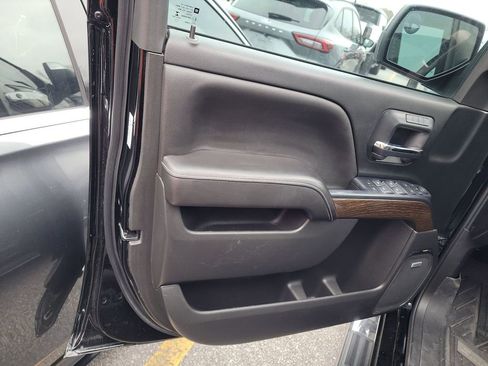 Used 2017 GMC Sierra 1500 Denali w/ Denali Ultimate Package image 12