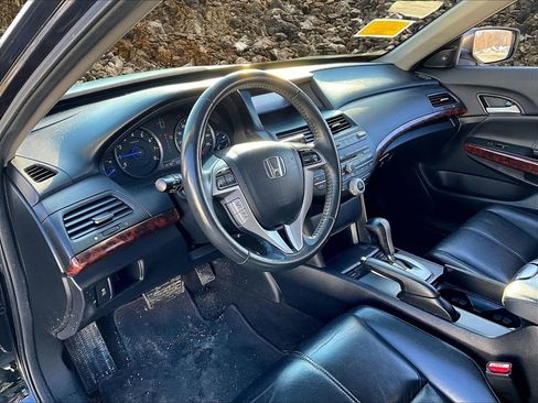 Used 2011 Honda Crosstour EX-L image 12