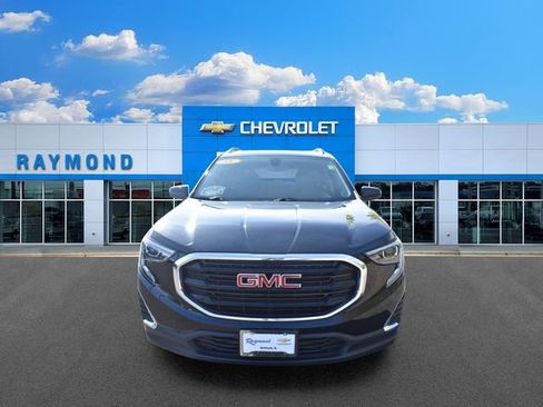 Certified 2018 GMC Terrain SLE w/ Driver Convenience Package FWD image 9