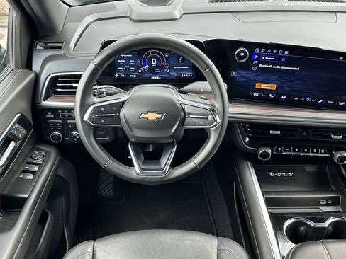 Used 2025 Chevrolet Tahoe LT image 15