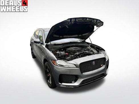 Used 2019 Jaguar F-PACE S AWD/4WD image 4