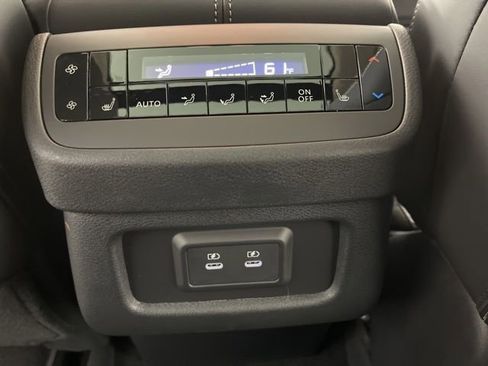 New 2026 Nissan Pathfinder SL w/ SL Premium Package AWD/4WD image 47