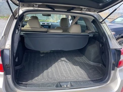 Used 2017 Subaru Outback 2.5i Limited AWD/4WD image 26