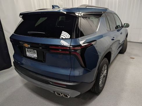 New 2026 Chevrolet Traverse LT image 3