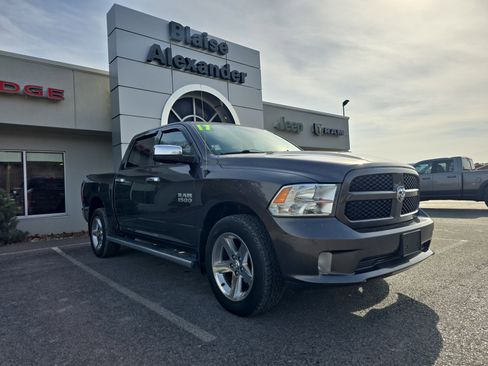 Used 2017 RAM 1500 Express image 1