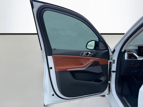 Used 2023 BMW X7 xDrive40i w/ Executive Package image 24