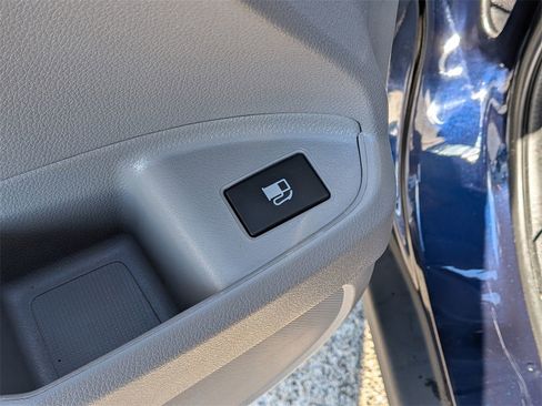 Used 2019 Honda Pilot LX image 11