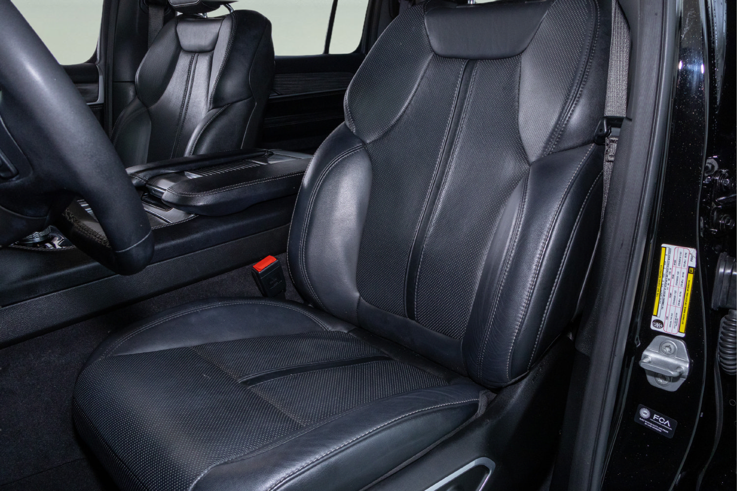 Used 2023 Jeep Wagoneer Series II AWD/4WD image 13