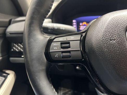 Used 2025 Honda Accord Touring image 40