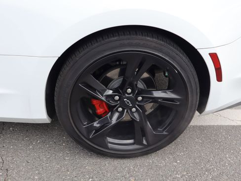 Used 2022 Chevrolet Camaro LT w/ RS Package image 35