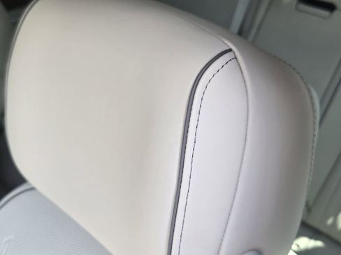 Certified 2025 Audi A6 3.0T Prestige image 17